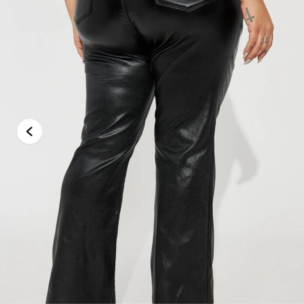 BRAND NEW W/O TAGS SIZE 15 FAUX PATENT LEATER PAMTS